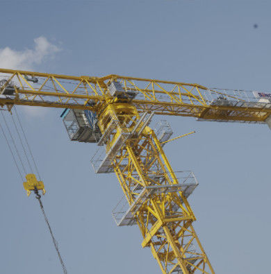 ルフィングブームタワークレーン フラットトップ20トンの建設機械